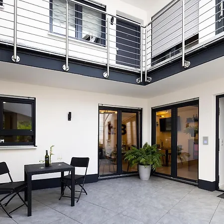 Bed&Breakfast - Homburg am Main-2