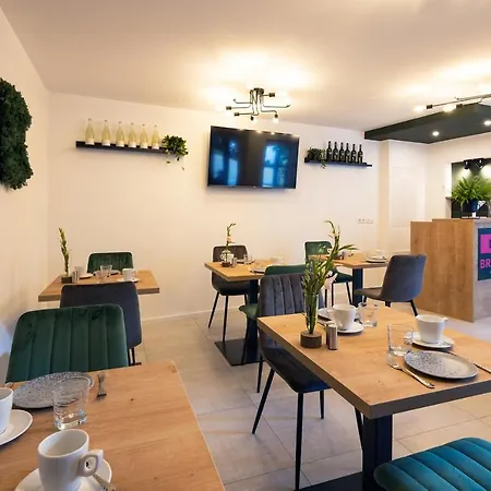 Bed&Breakfast - Homburg am Main-3